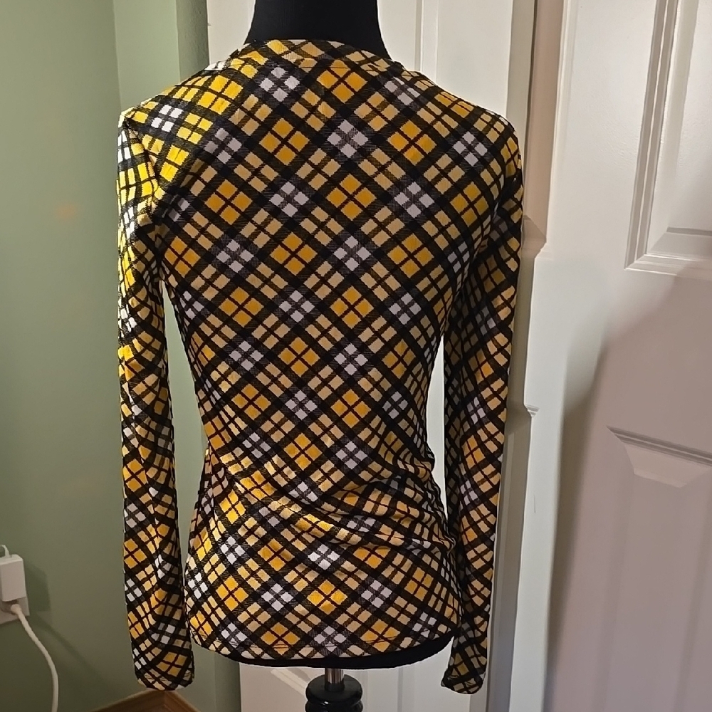 Plaid Long Sleeve Top - Yellow and Black - Picture 3 of 3